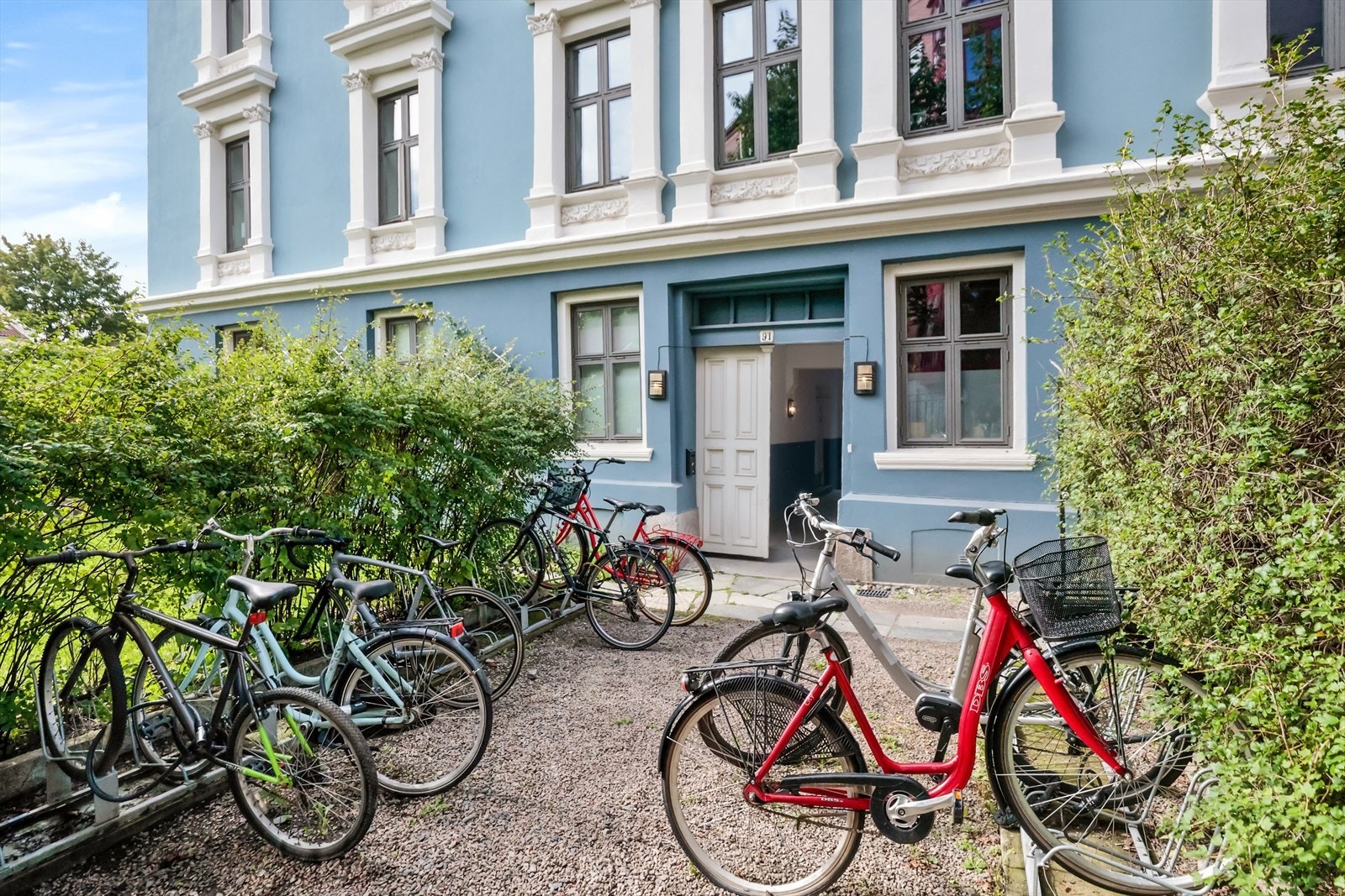 I tillegg egen plass for sykkelparkering i bakgård. Galleribilde