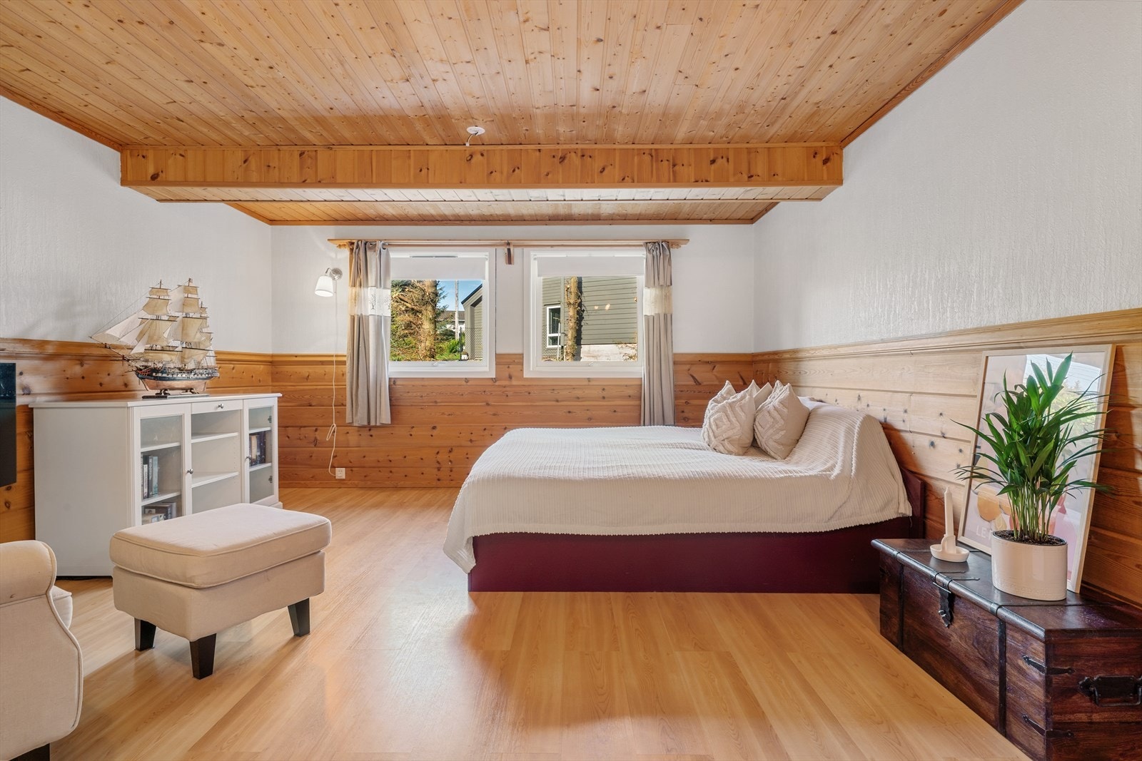 - Stort og romslig soverom på hele 23,8 m² - Galleribilde