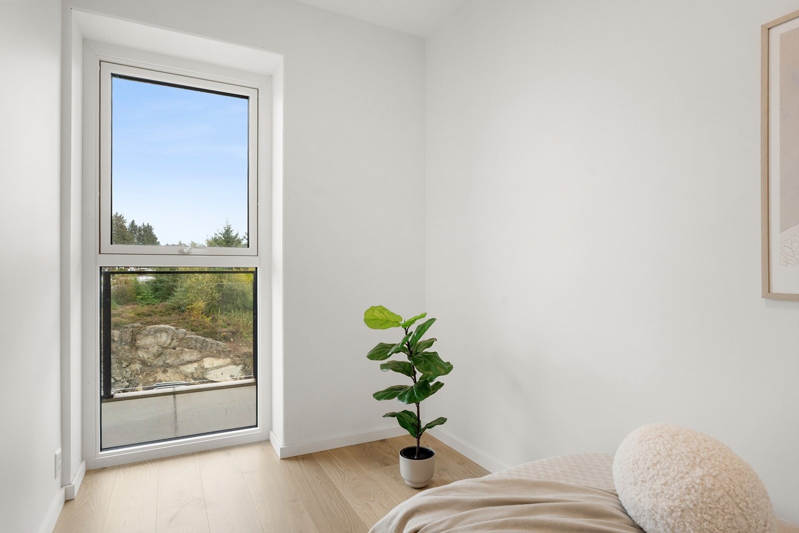 Stort vindu på soverom 2 Galleribilde