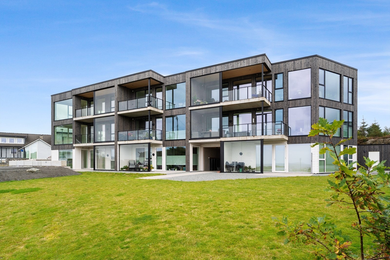 Stilrent arkitektur på det nyoppførte leilighetsbygget Galleribilde