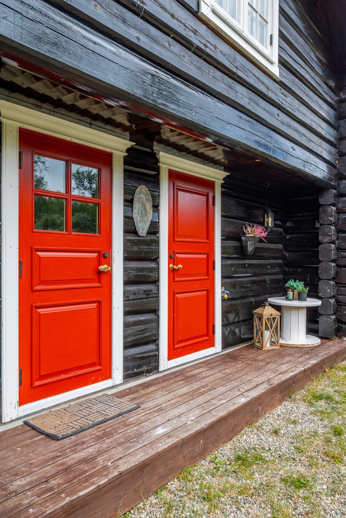 Egen inngang til bod/teknisk rom. Galleribilde