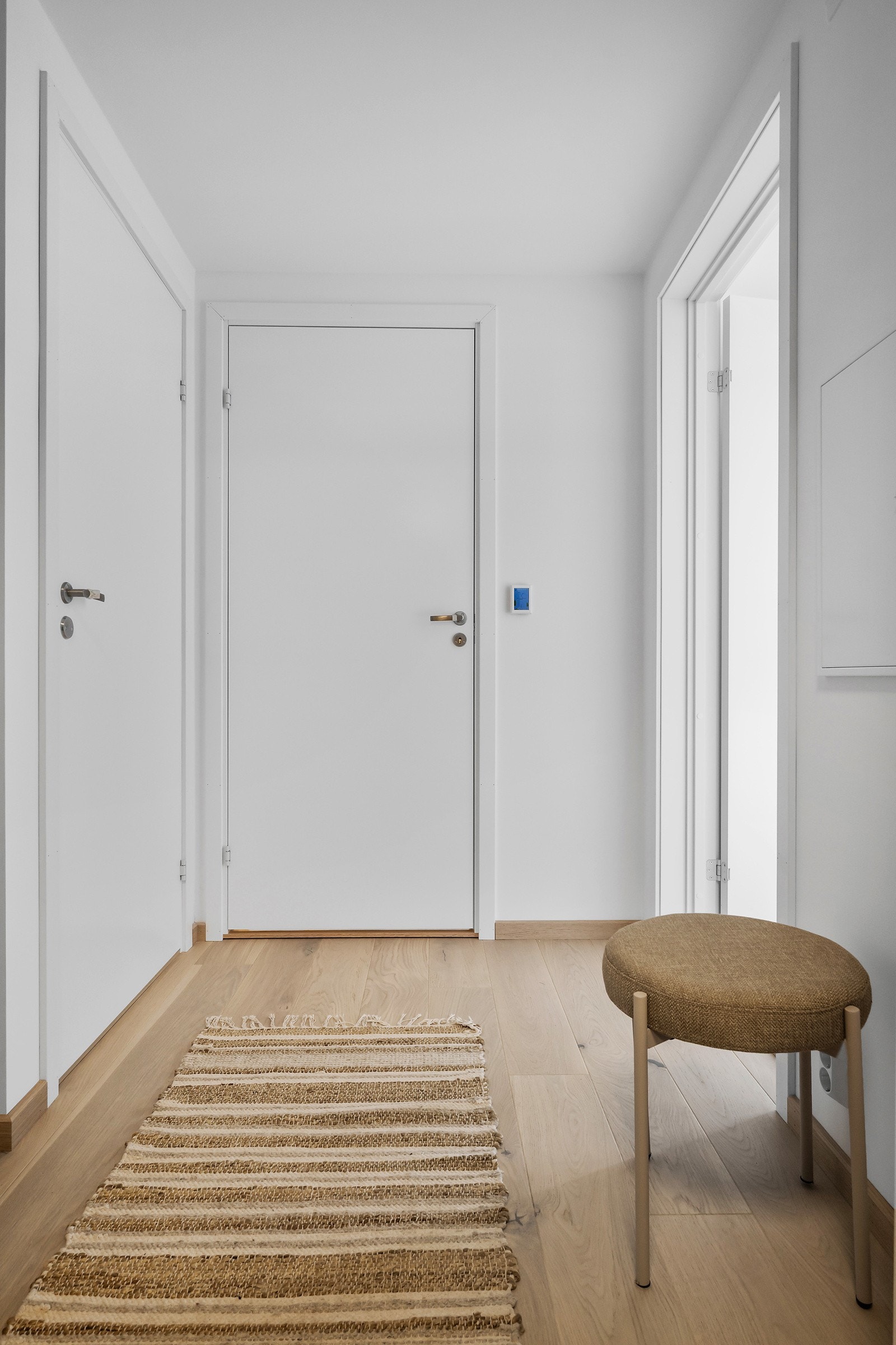 Fra entréen er det tilgang til teknisk rom. Galleribilde