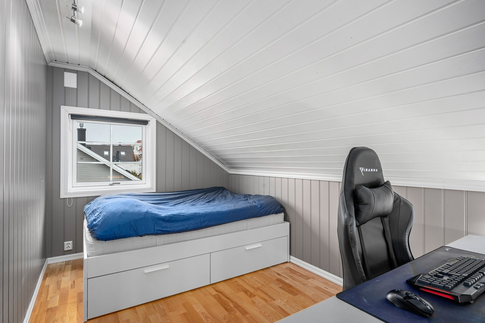 Soverom nr. 2 i øverste etasje Galleribilde