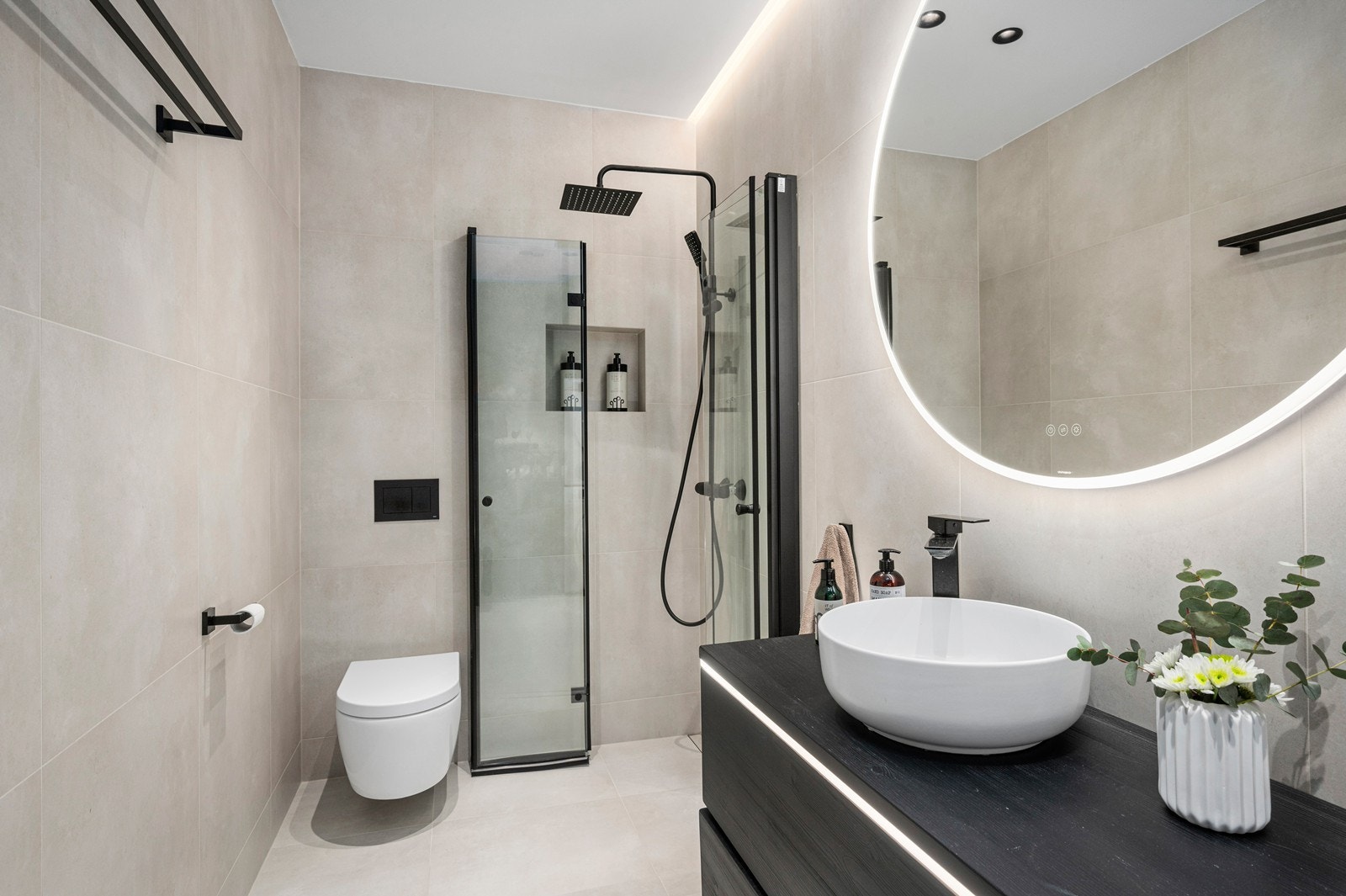 Bad i hybel Galleribilde