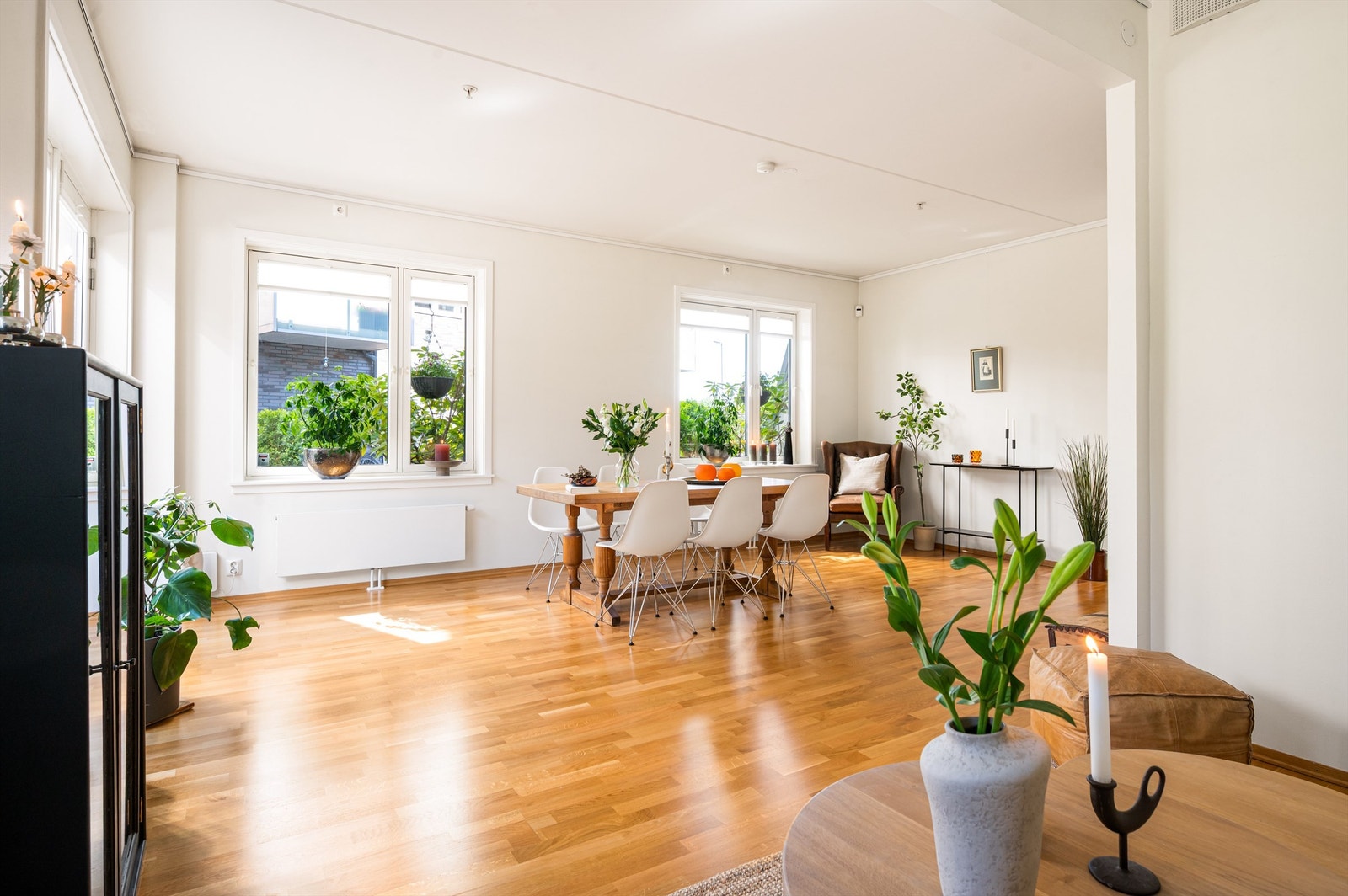 Leiligheten ligger sentralt med kort vei til sjø, by- og kulturliv. Galleribilde