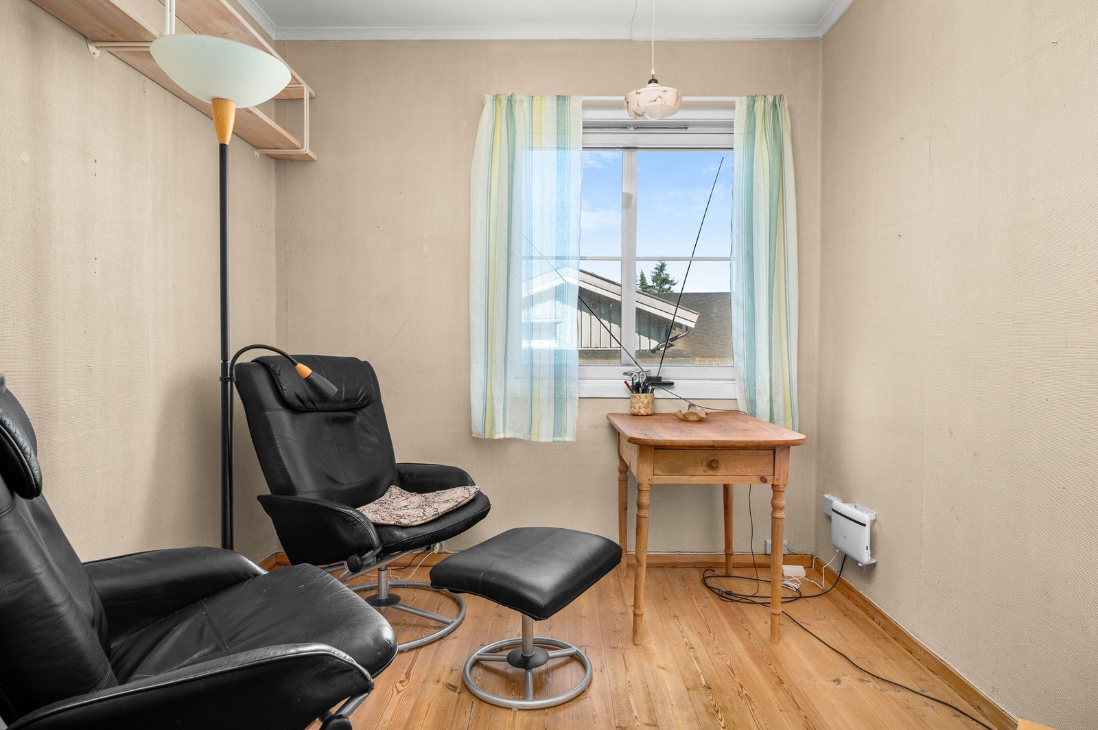 Her kan du benytte rommet som gjesterom eller kontor Galleribilde