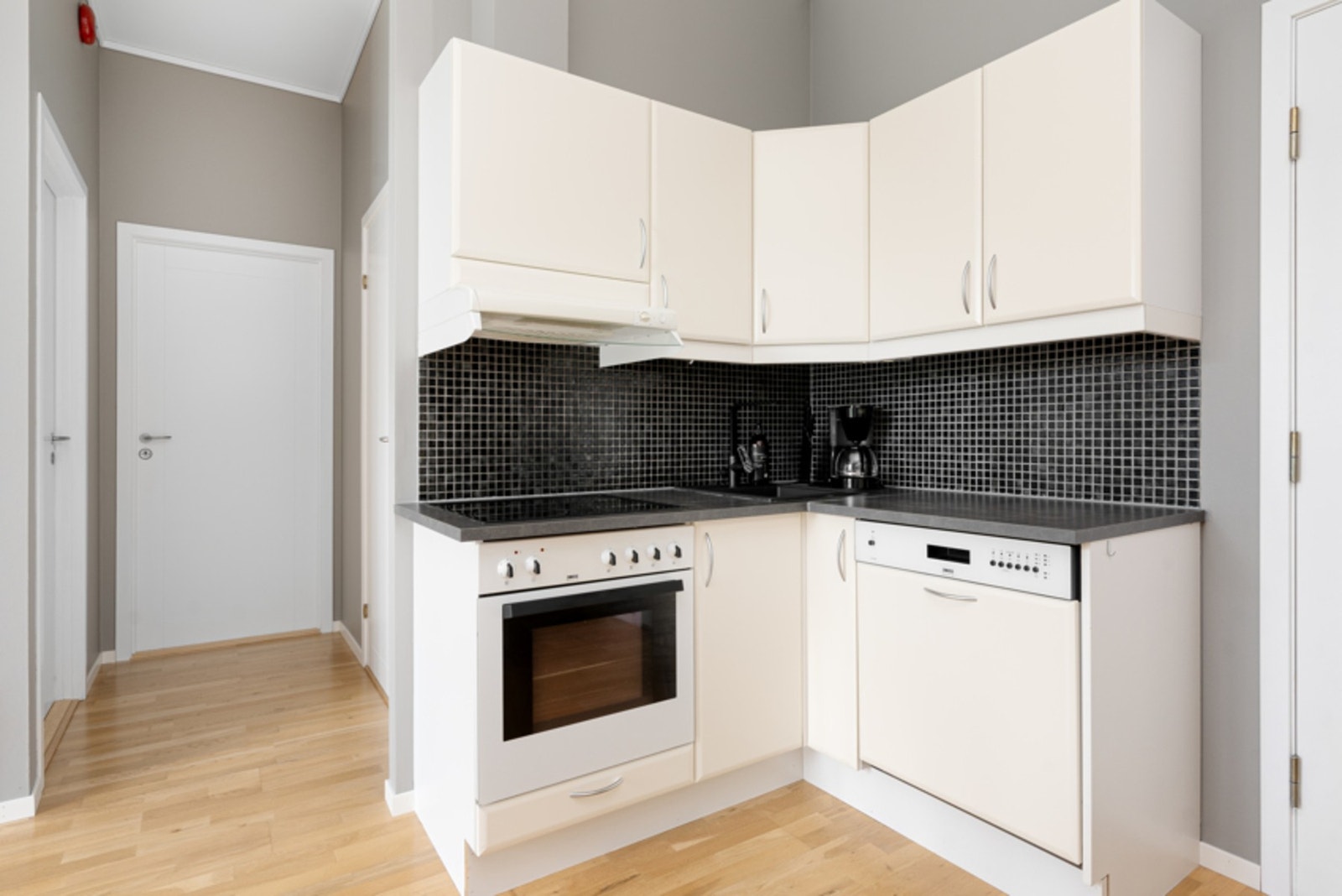 Del av kjøkkeninnredningen Galleribilde