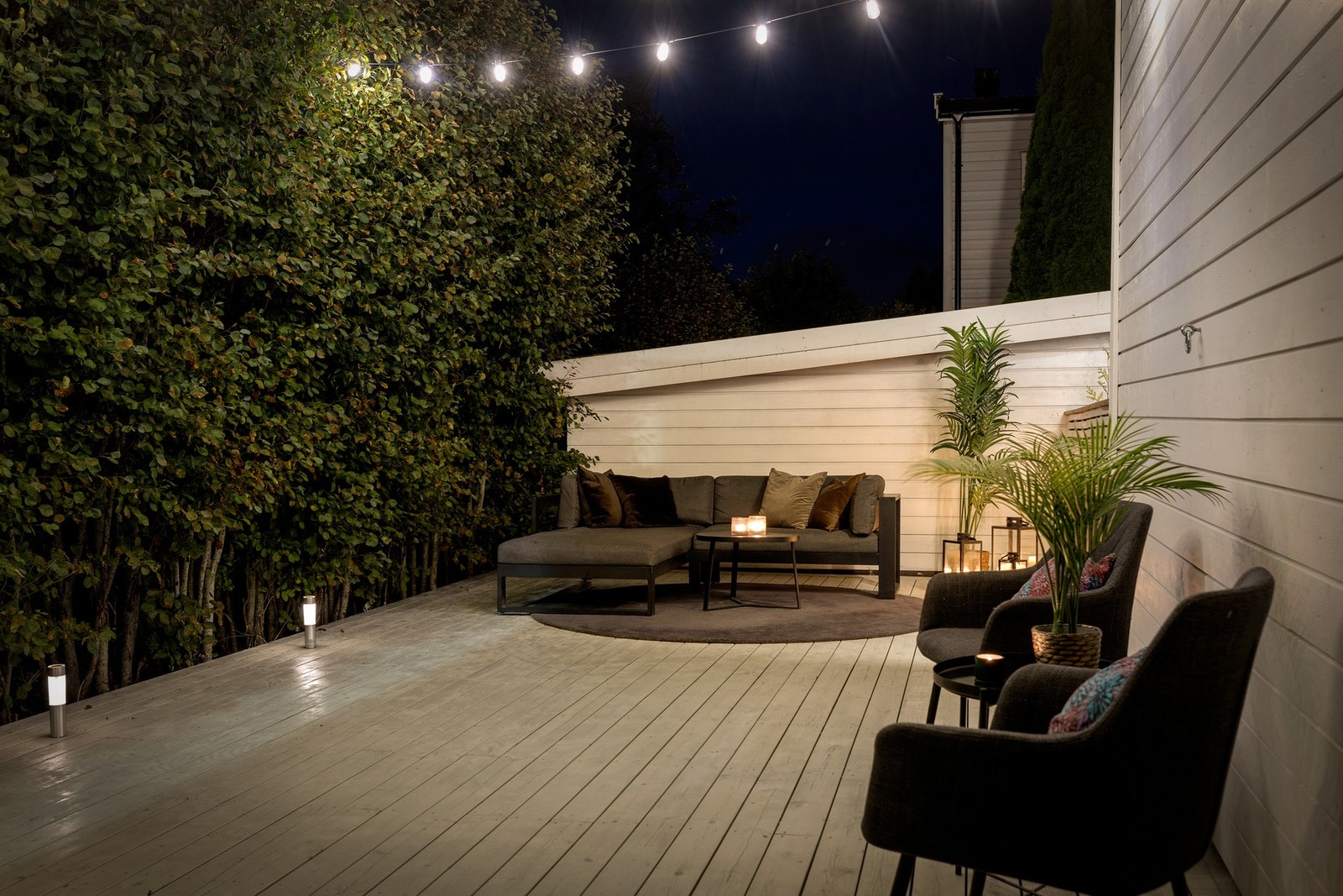 Stor og skjermet terrasse på hele 47,7 kvm. Galleribilde