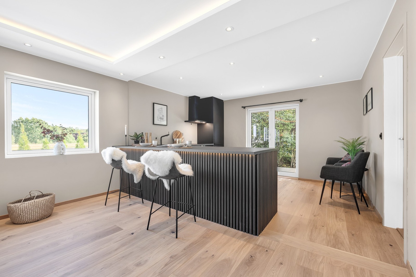 Overflater og innredningen på kjøkkenet har fått tilstandsgrad 1 av takstmann. Galleribilde