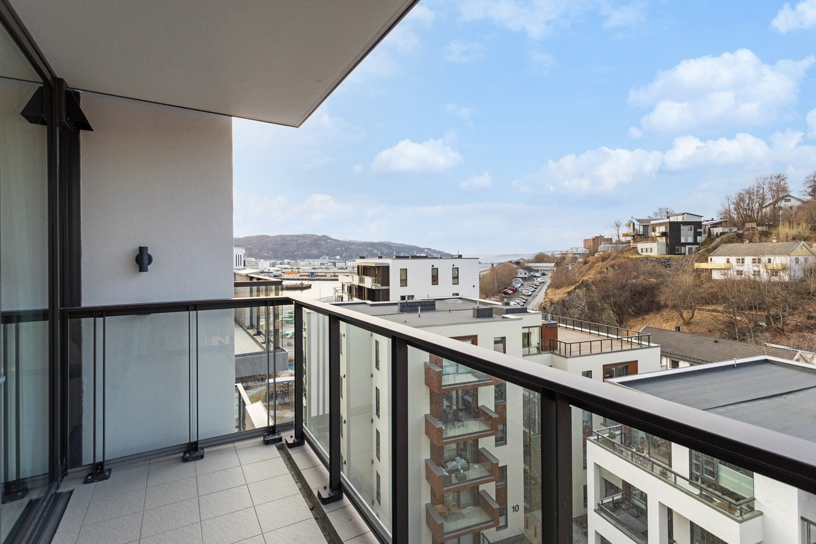 Flott beliggenhet i øverste etasje. Galleribilde