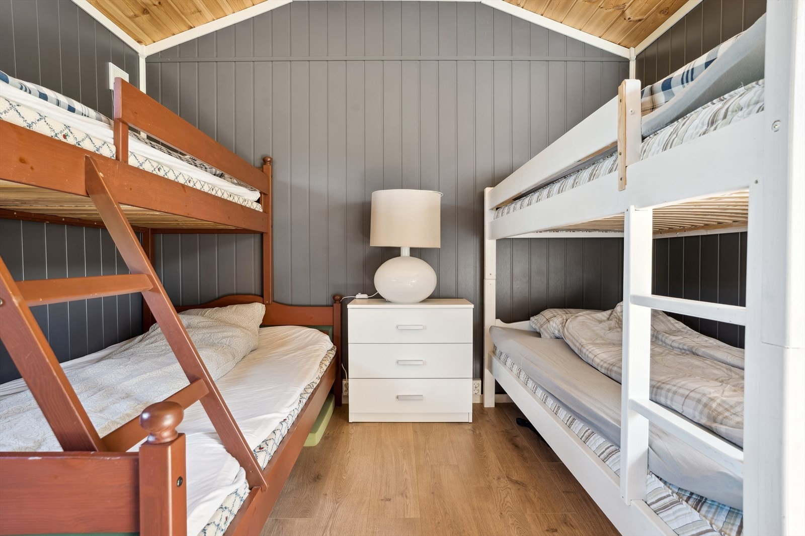 Annekset gir hytta et ekstra soverom med flere soveplasser. Galleribilde