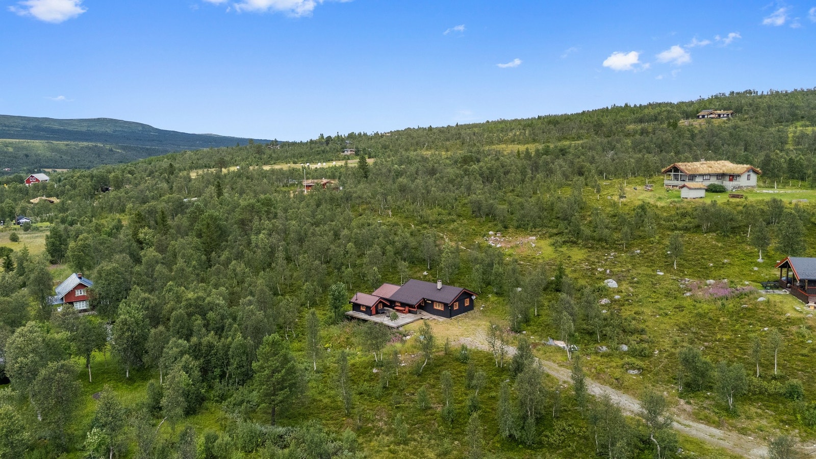 På andre siden av Rugldalen ligger gruvene til Røros Kobberverk. Galleribilde