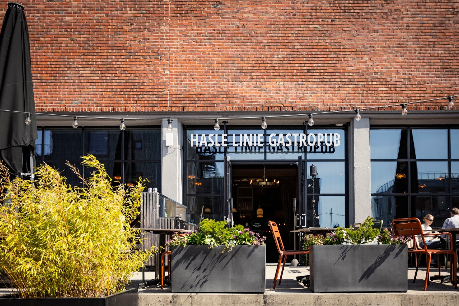Området kan by på trivelig gastropub med fokus på gode smaker og sosial atmosfære. Et populært samlingssted for både lokalbefolkning og besøkende. Galleribilde