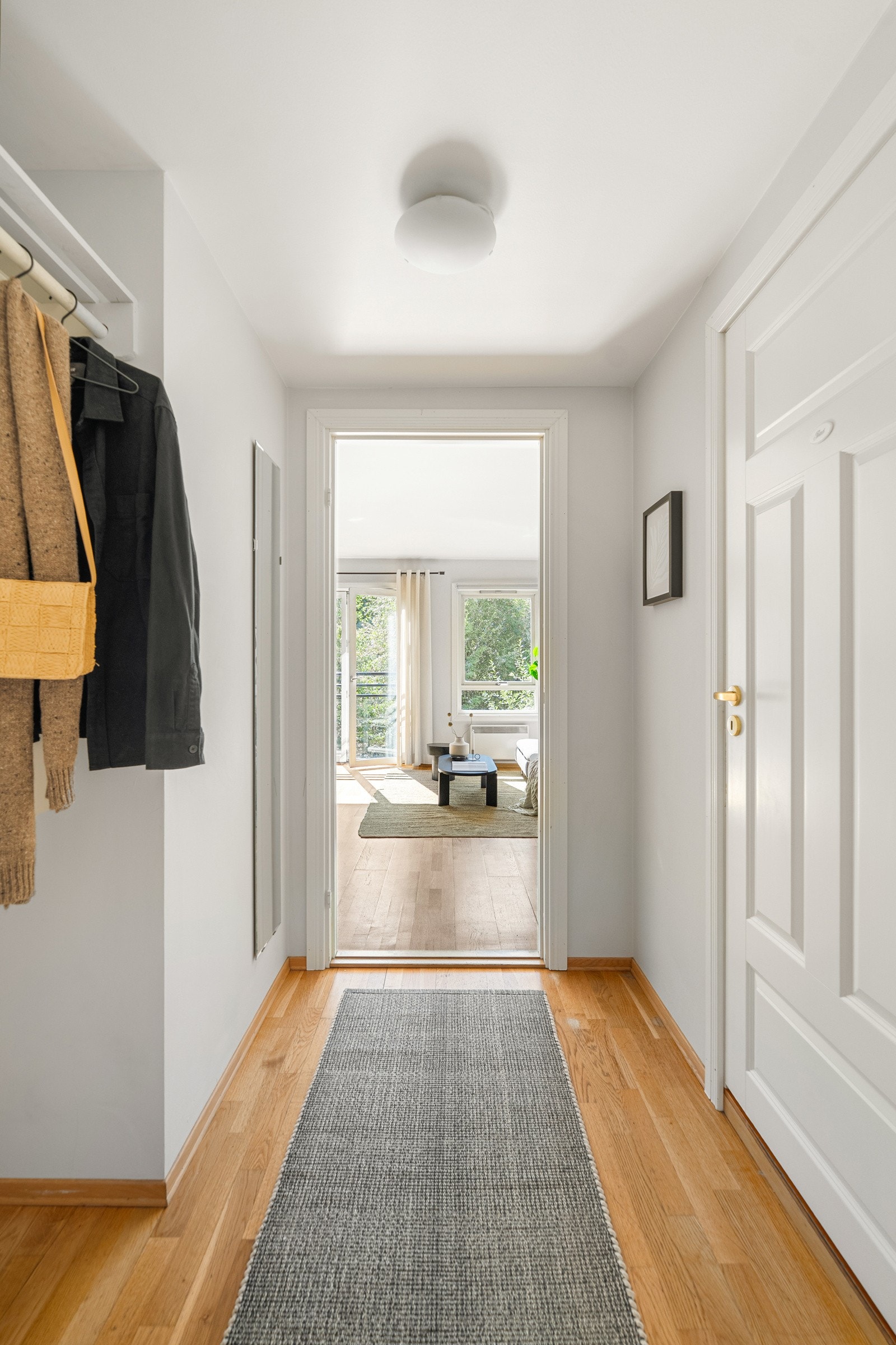 Entré/gang Galleribilde