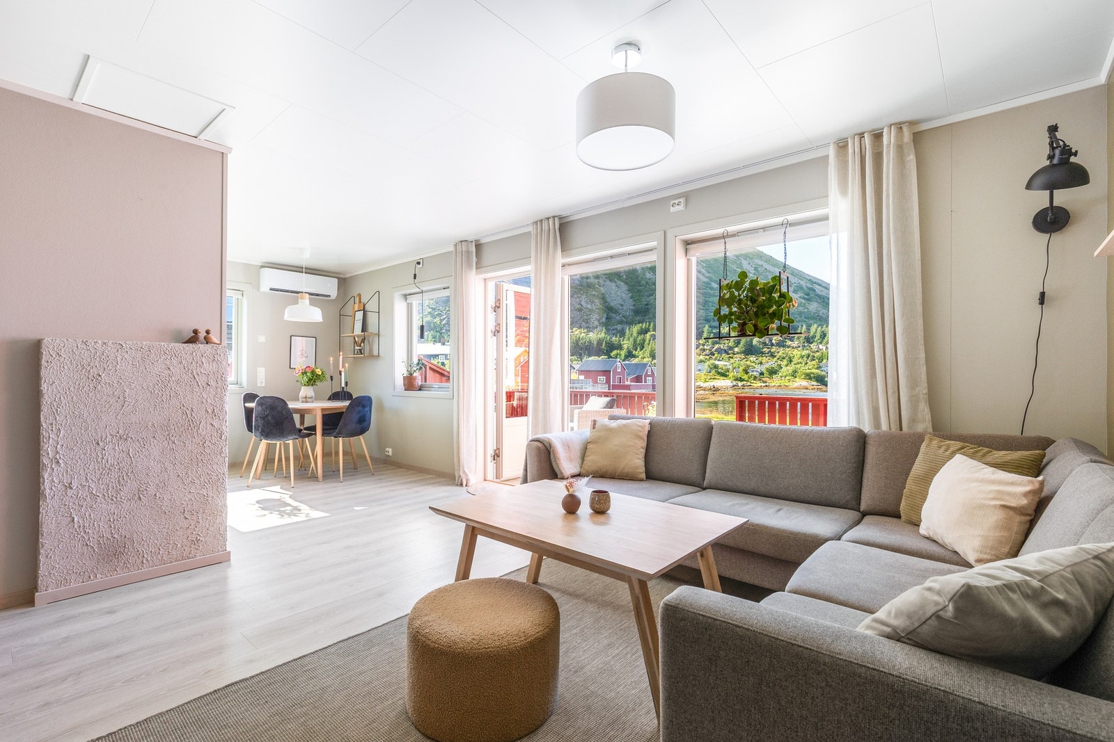 Termostatstyrte varmekabler i samtlige rom foruten boder Galleribilde