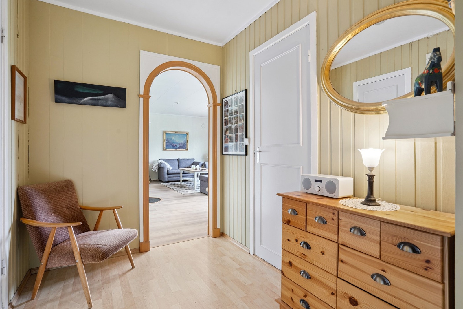 God plass i hallen til både garderobe og sko. Galleribilde