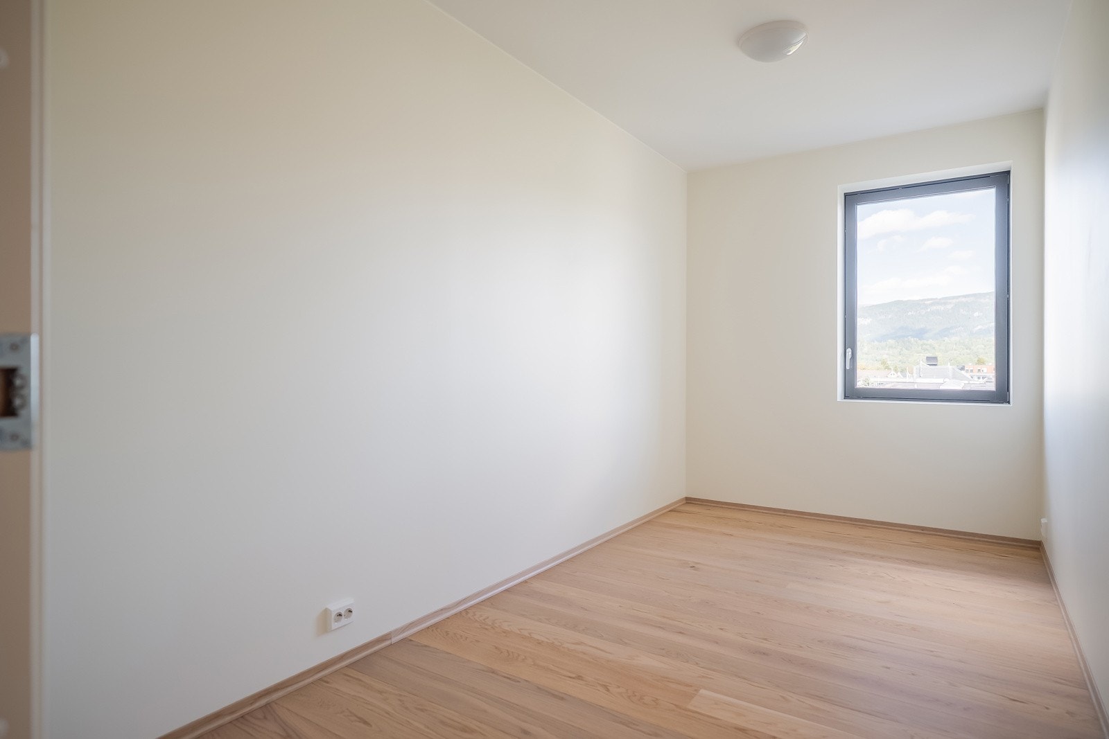 Øvrig har leiligheten 2 soverom på hhv. 9,5 kvm og 7,3 kvm. Galleribilde