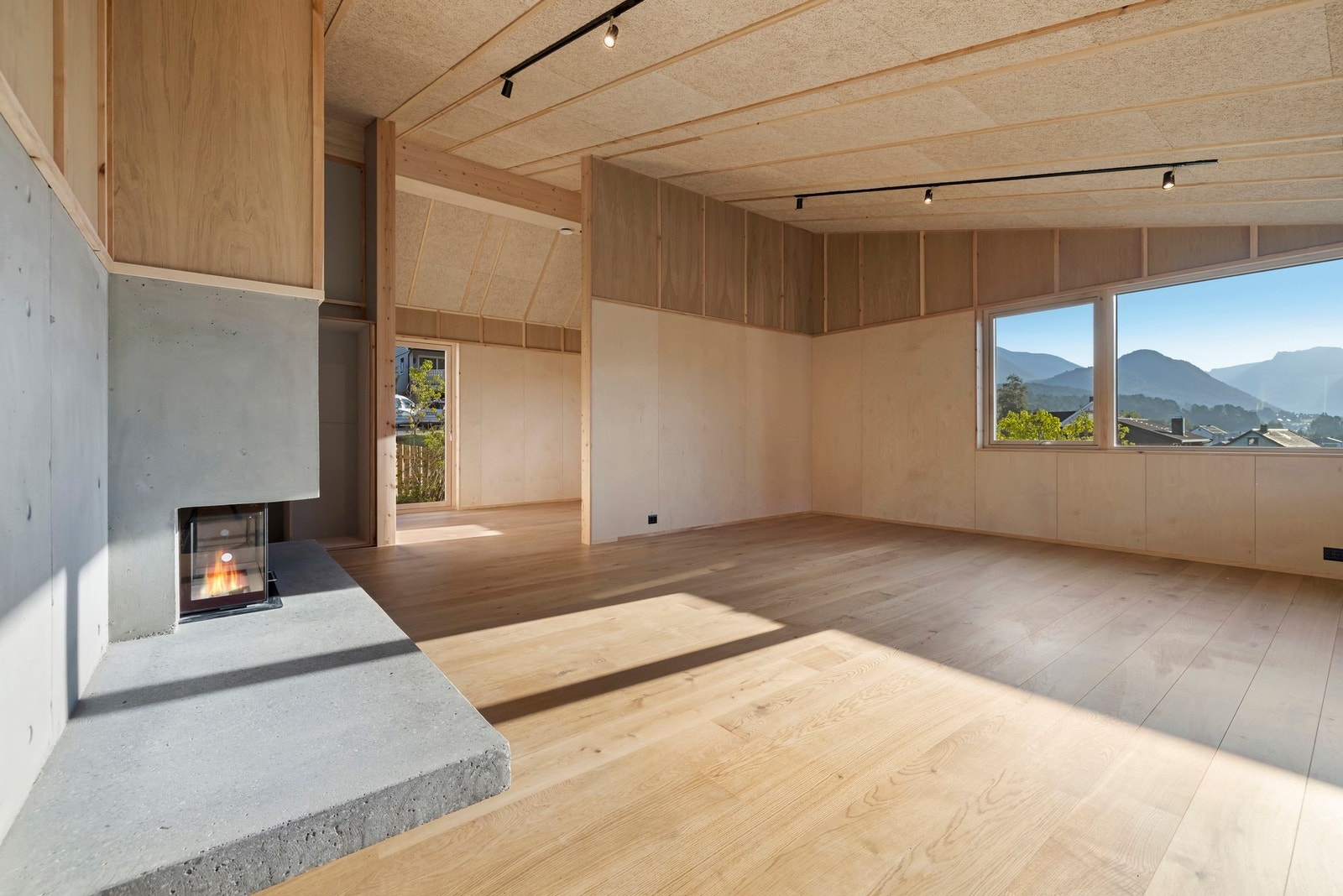 Hovedstue med stue 2 i bakgrunnen Galleribilde