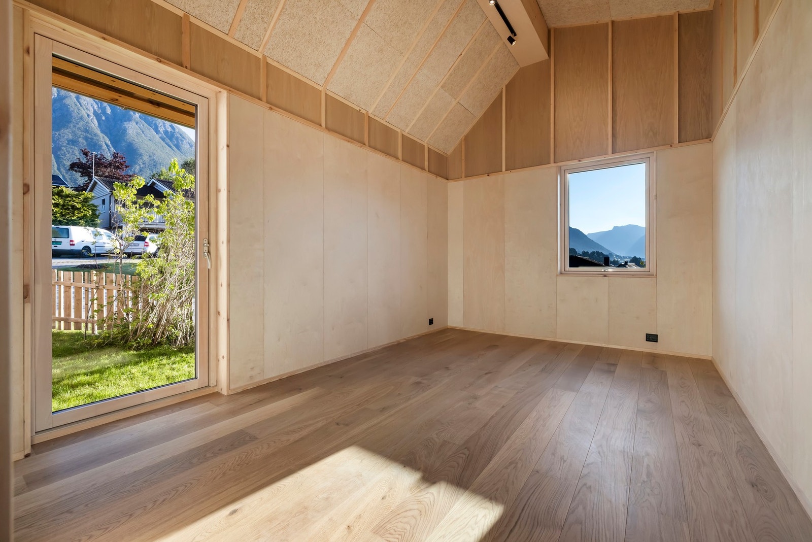 Stue 2 som i følge selger enkelt kan gjøres om til 2 ekstra soverom ved behov Galleribilde