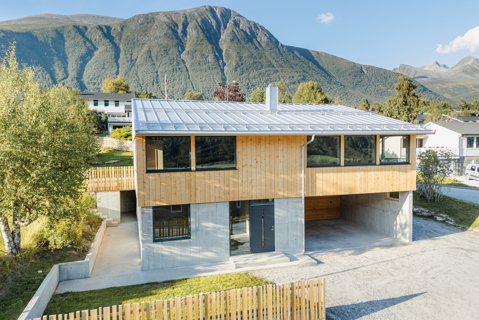 Fasade - sørsiden på huset Galleribilde