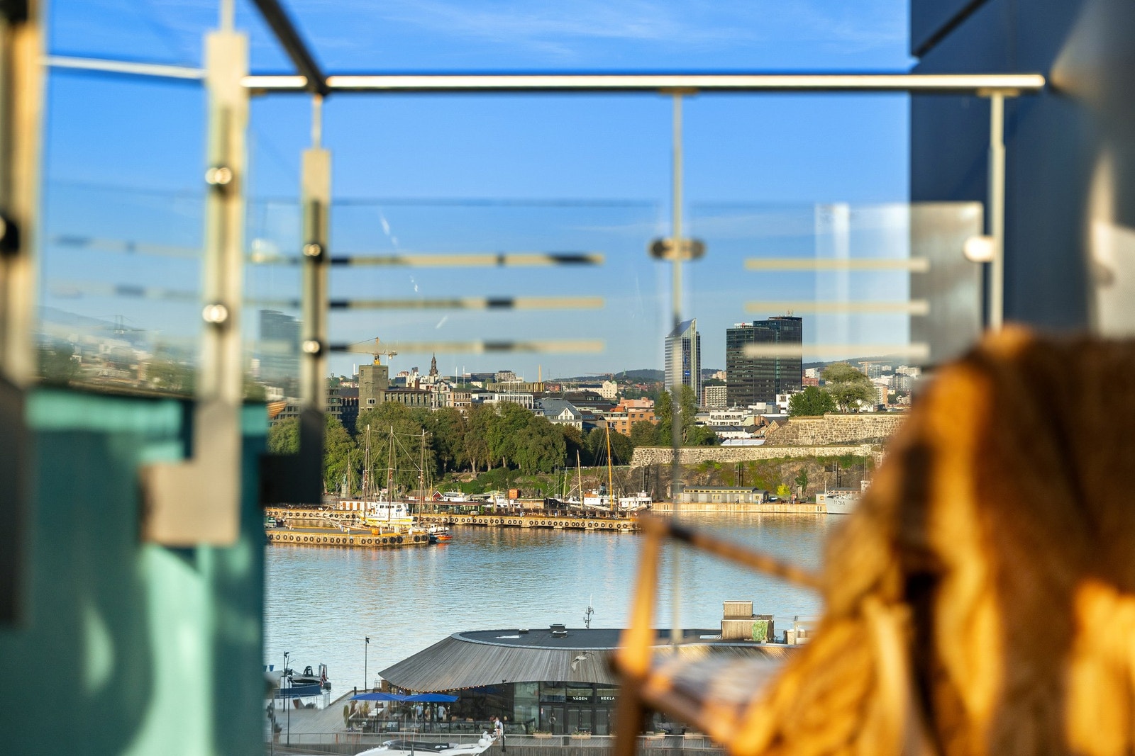 Dette er en 2-roms selveier med nydelig fjordutsikt! Galleribilde
