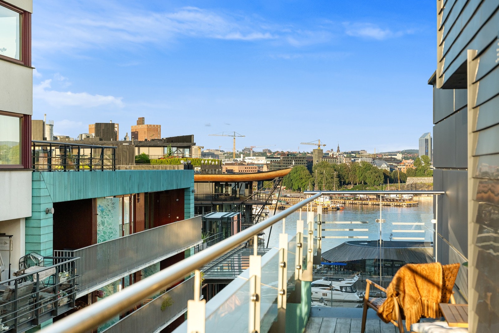 Velkommen til Tjuvholmen og Lille Stranden 7, ved Karoline Dovland i EIE
Foto: Paul Dragoman Galleribilde