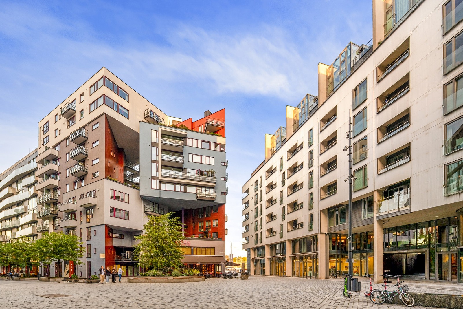 Aker Brygge som nærmeste nabo. Galleribilde
