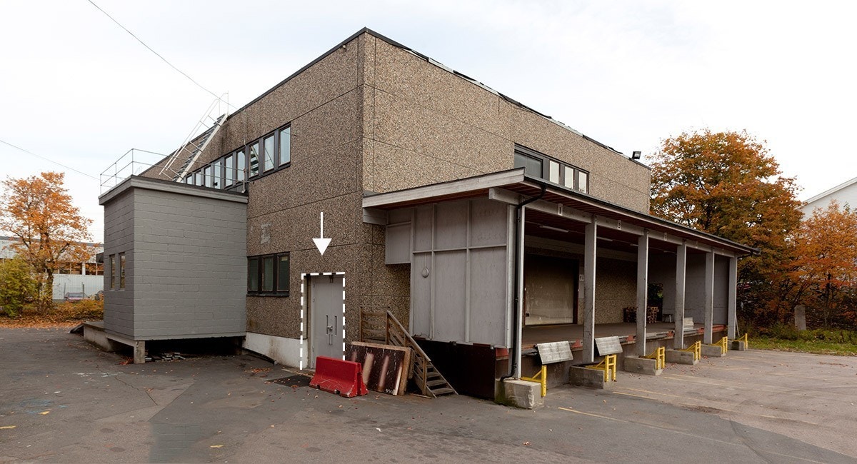 Lagerlokaler til leie på 97 kvm og 339 kvm med ett-tonns vareheis fra bakkeplan som går ned til U. etasje Galleribilde