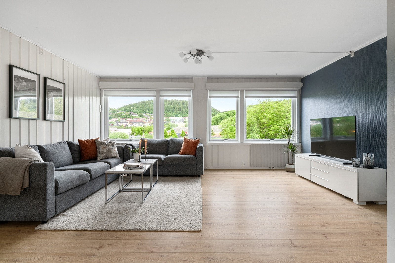 Proaktiv Eiendomsmegling ved Tore Resell har gleden av å presentere en 4-roms rekkehusleilighet på populære Risvollan! Galleribilde