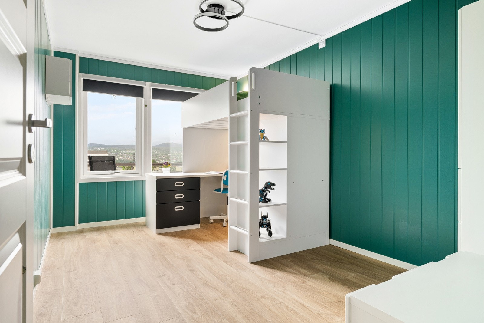 Lyst og romslig soverom på 11,5 kvm. Galleribilde