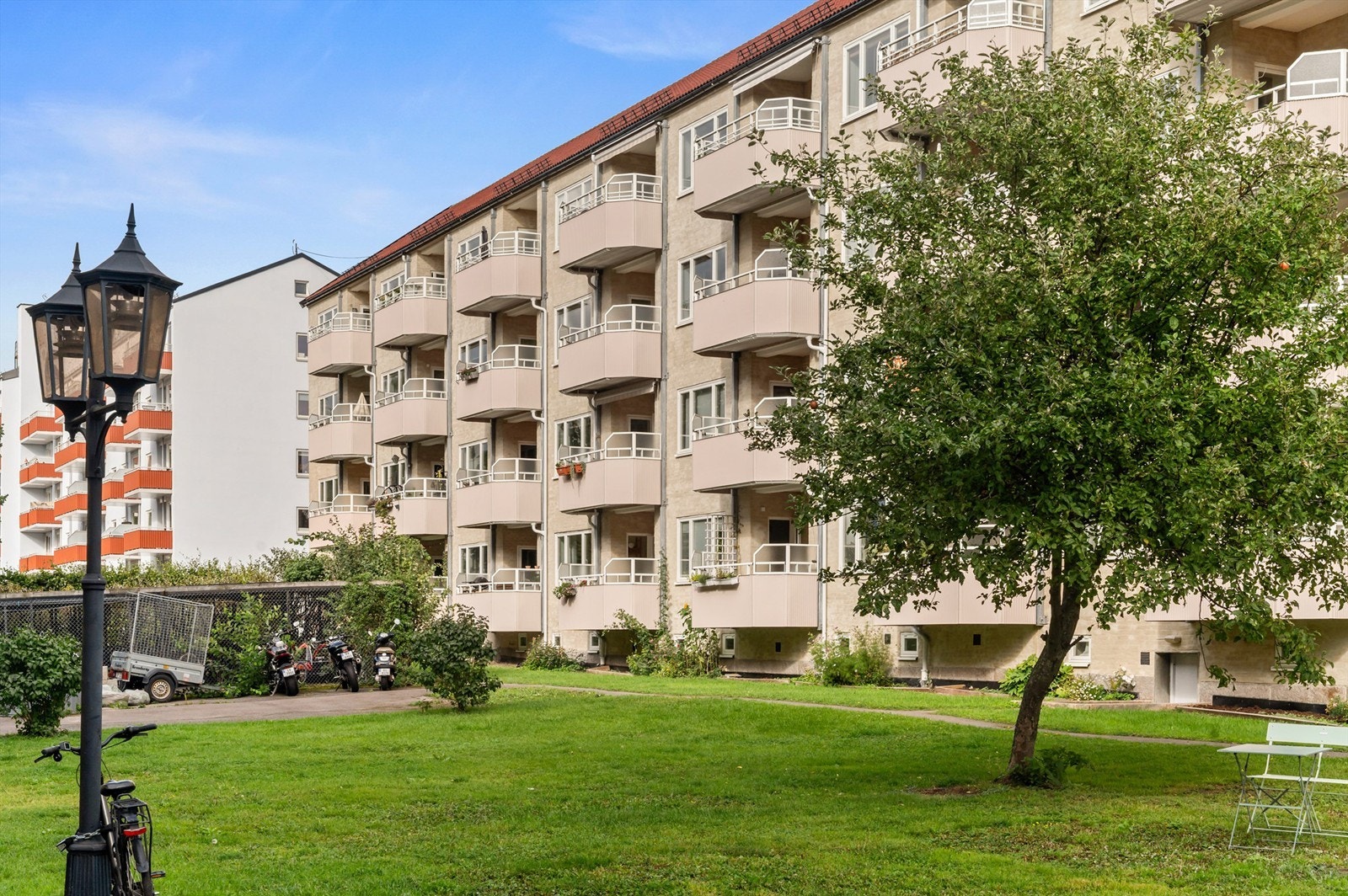 Leiligheten har en populær beliggenhet sentralt ved Grünerløkka, like ved Sofienbergparken. Galleribilde