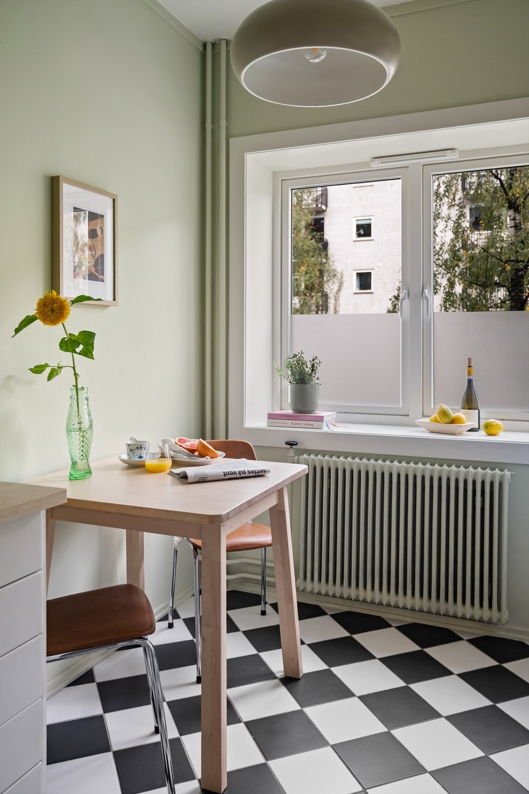 Kjøkkenet har også mulighet til å innrede med den perfekte frokostpassen! Galleribilde