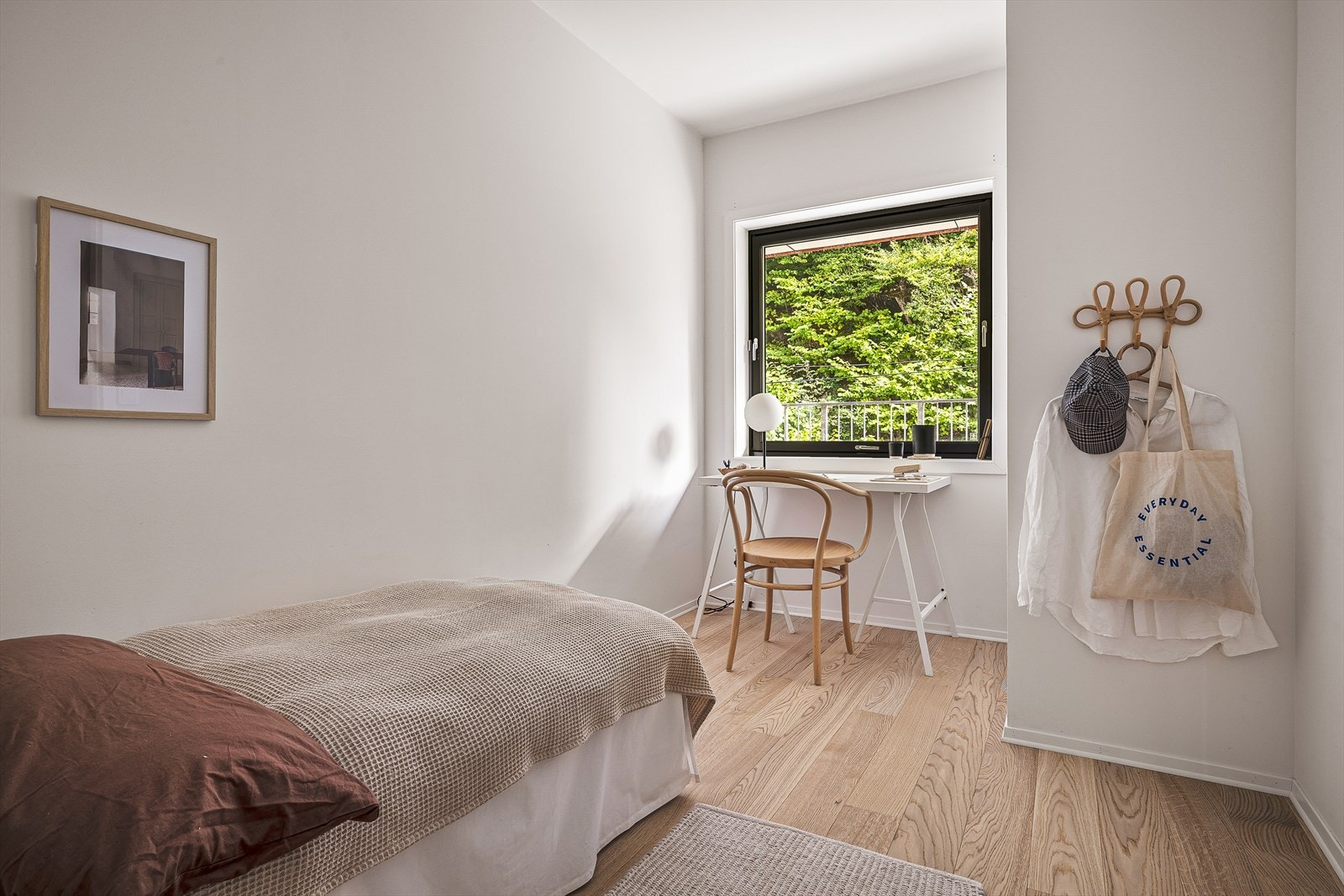 Også dette soverommet er av romslig størrelse og måler 7,7kvm! Galleribilde