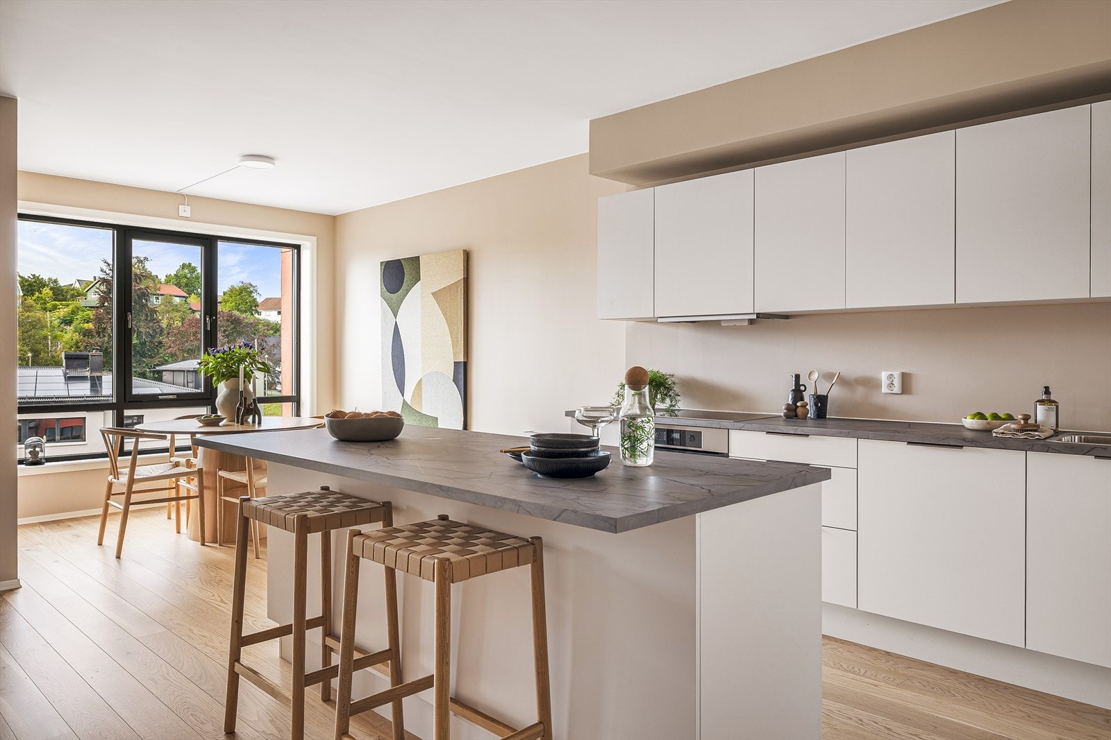 Kjøkkenet har integrerte hvitevarer fra kvalitetsmerket Miele! Galleribilde