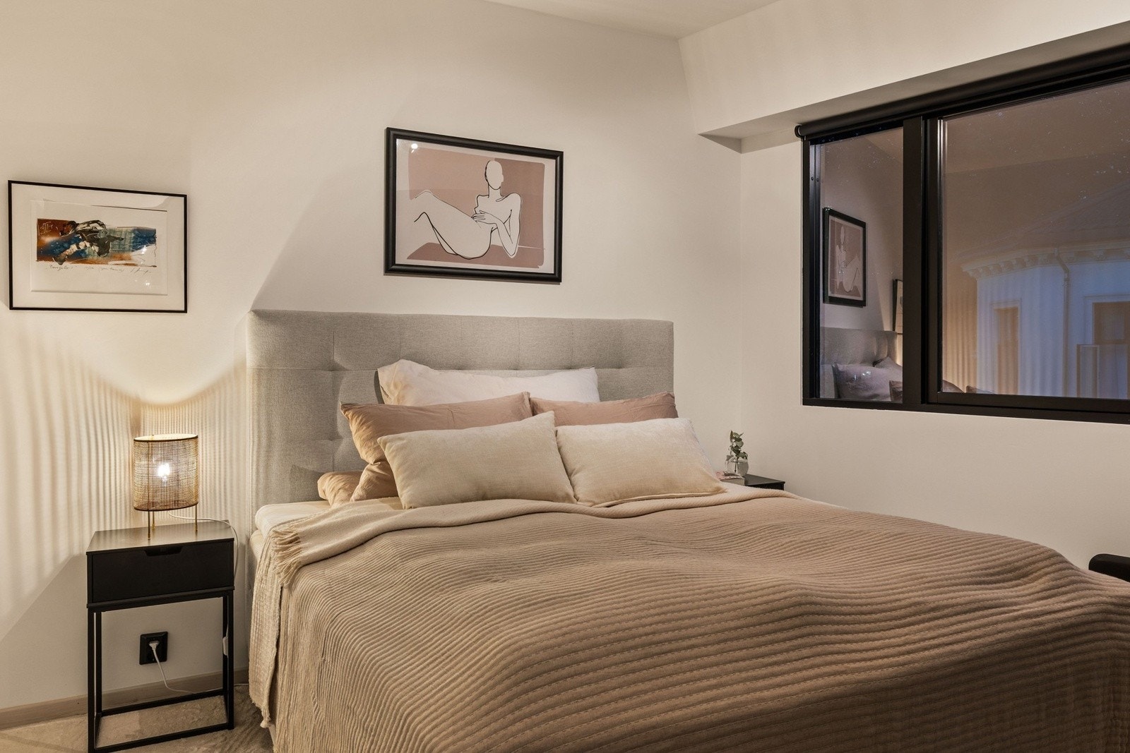 Det er to soverom i leiligheten Galleribilde