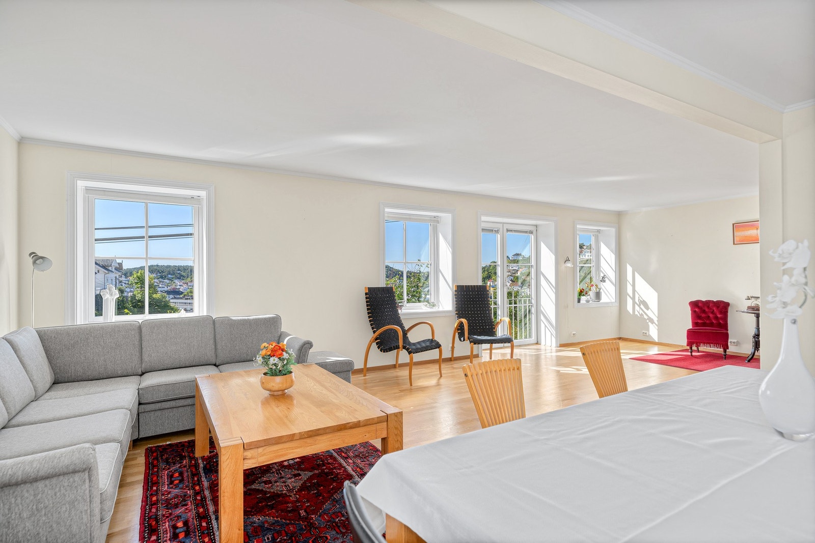 Privatmegleren ved Maren Goderstad har gleden av å presentere Hylleveien 11A. Galleribilde