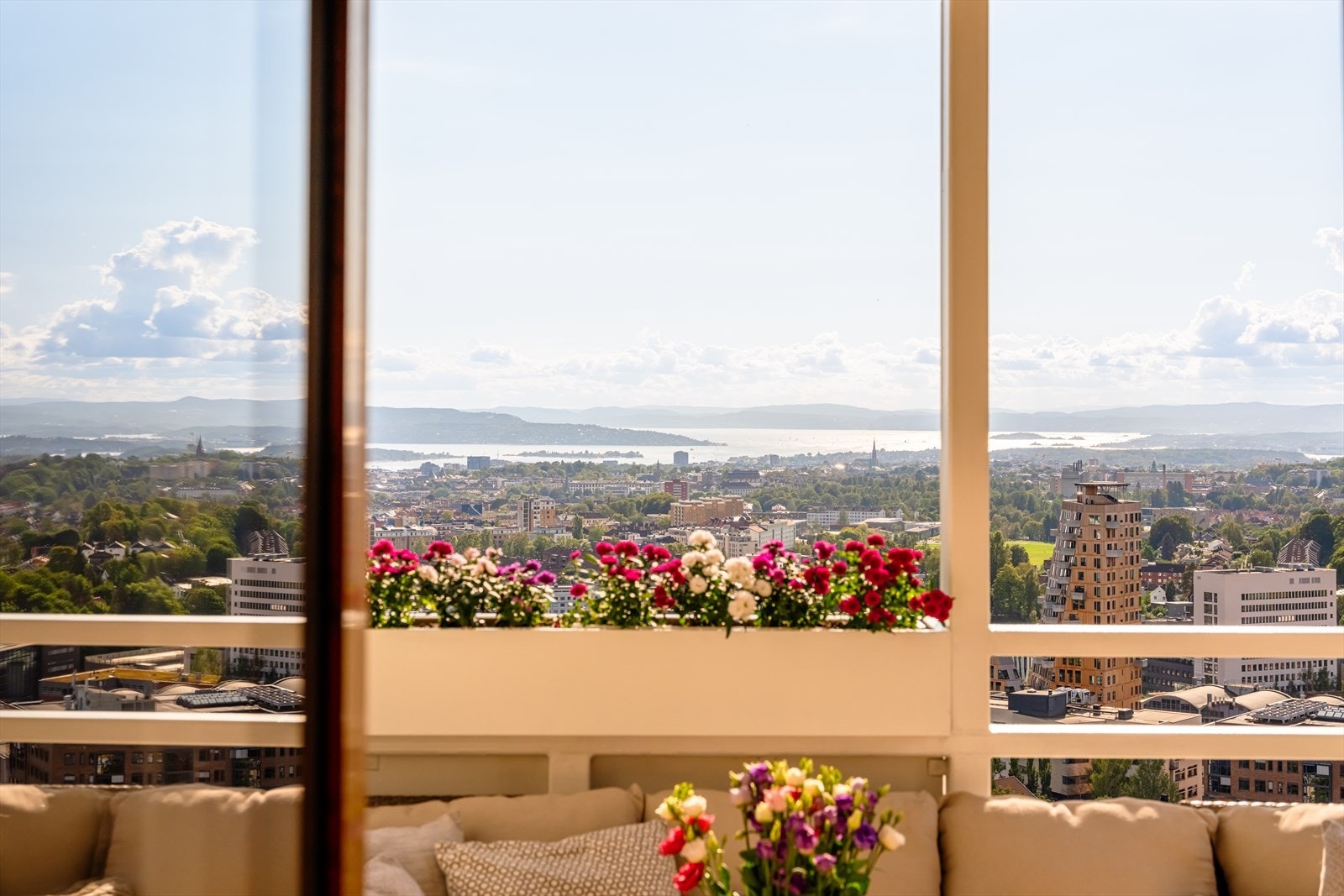 Fantastisk panoramautsikt fra 10. etasje Galleribilde