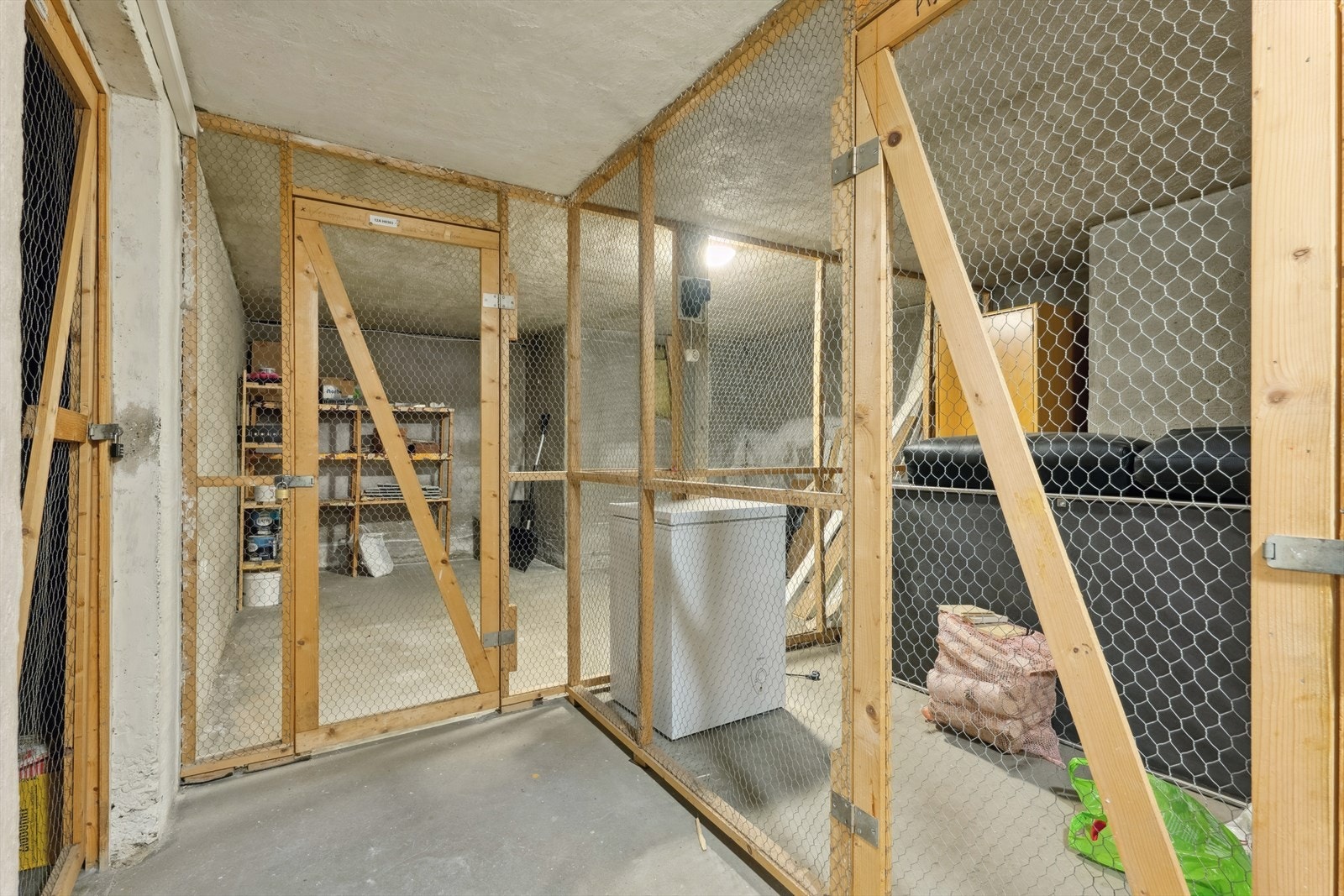 Leiligheten disponerer en bod i kjelleren. Galleribilde