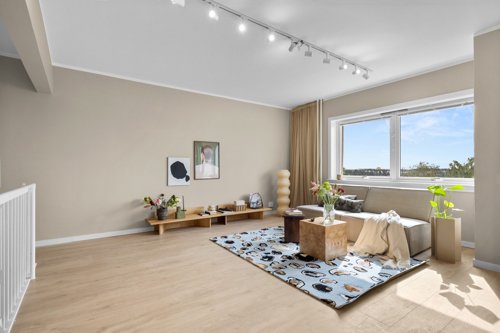 God lysinnslipp og utsikt Galleribilde