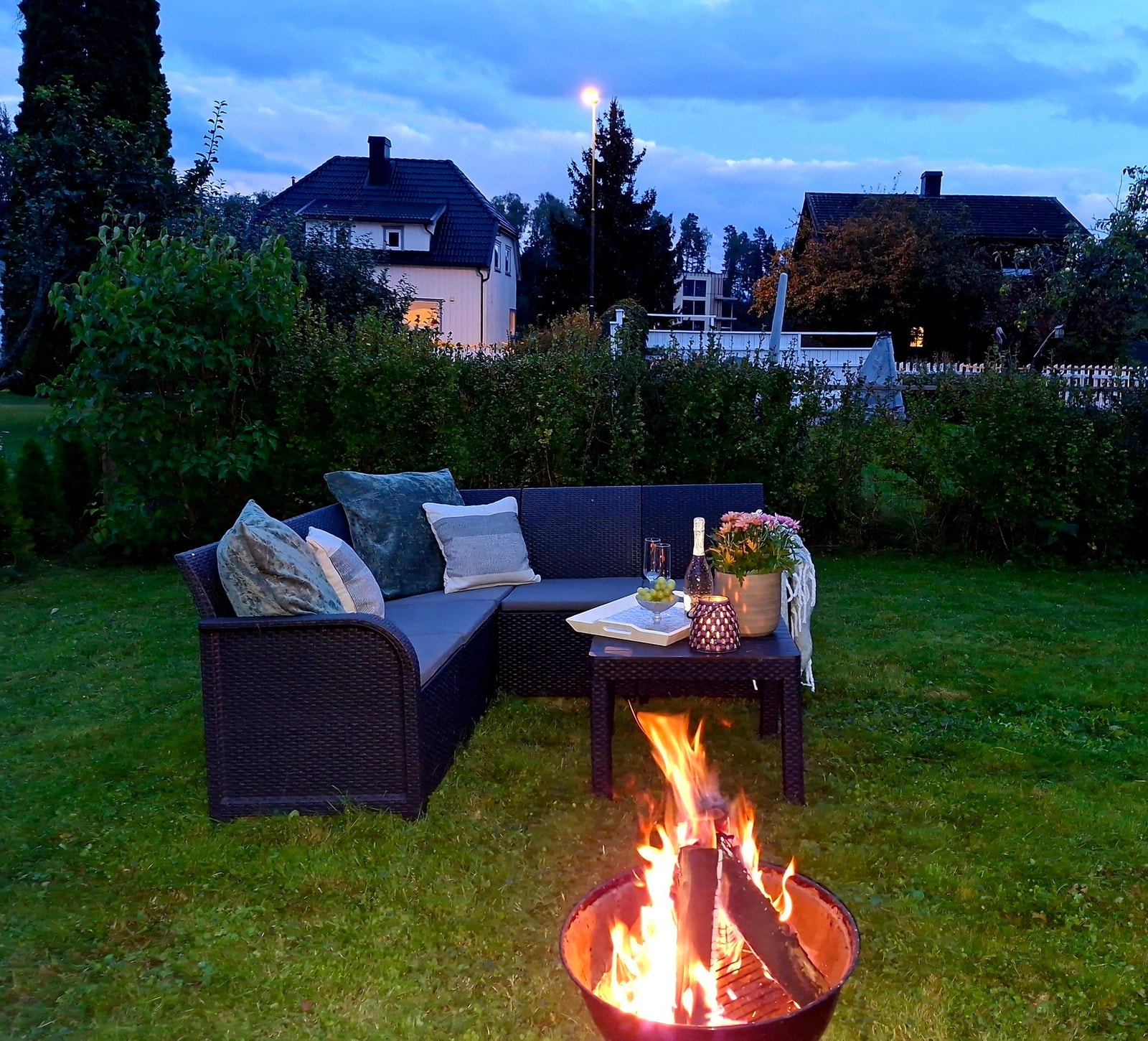 Denne herlige hagen med stemningen kan bli din Galleribilde