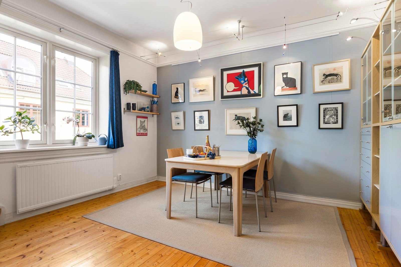 Her er det god plass til spisebord Galleribilde