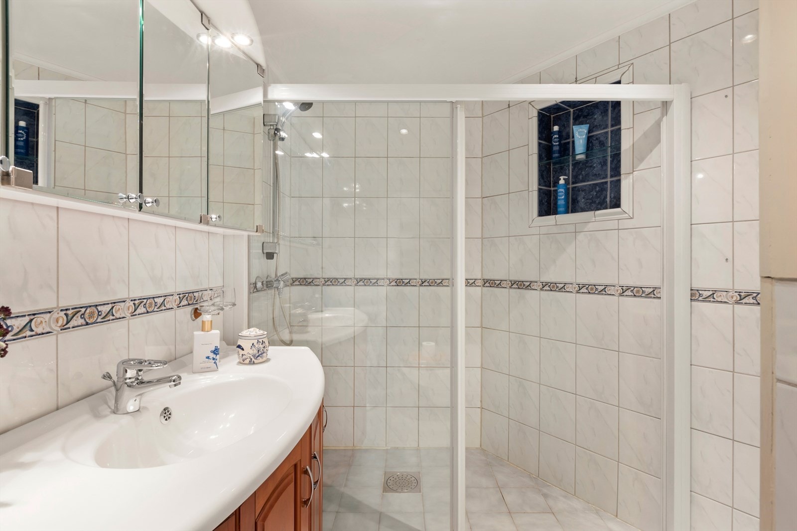 Det er elektrisk gulvvarme på badet. Galleribilde