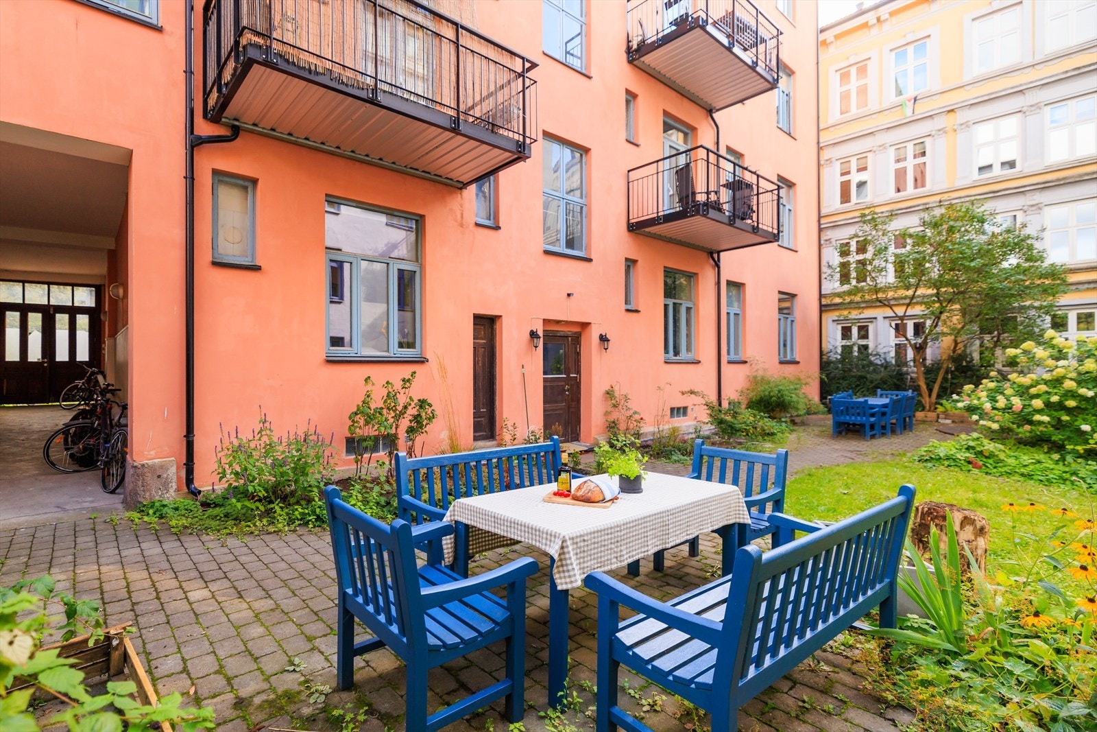 Et perfekt sted for å samle venner rundt middagsbordet og nyte dagen utendørs. Galleribilde