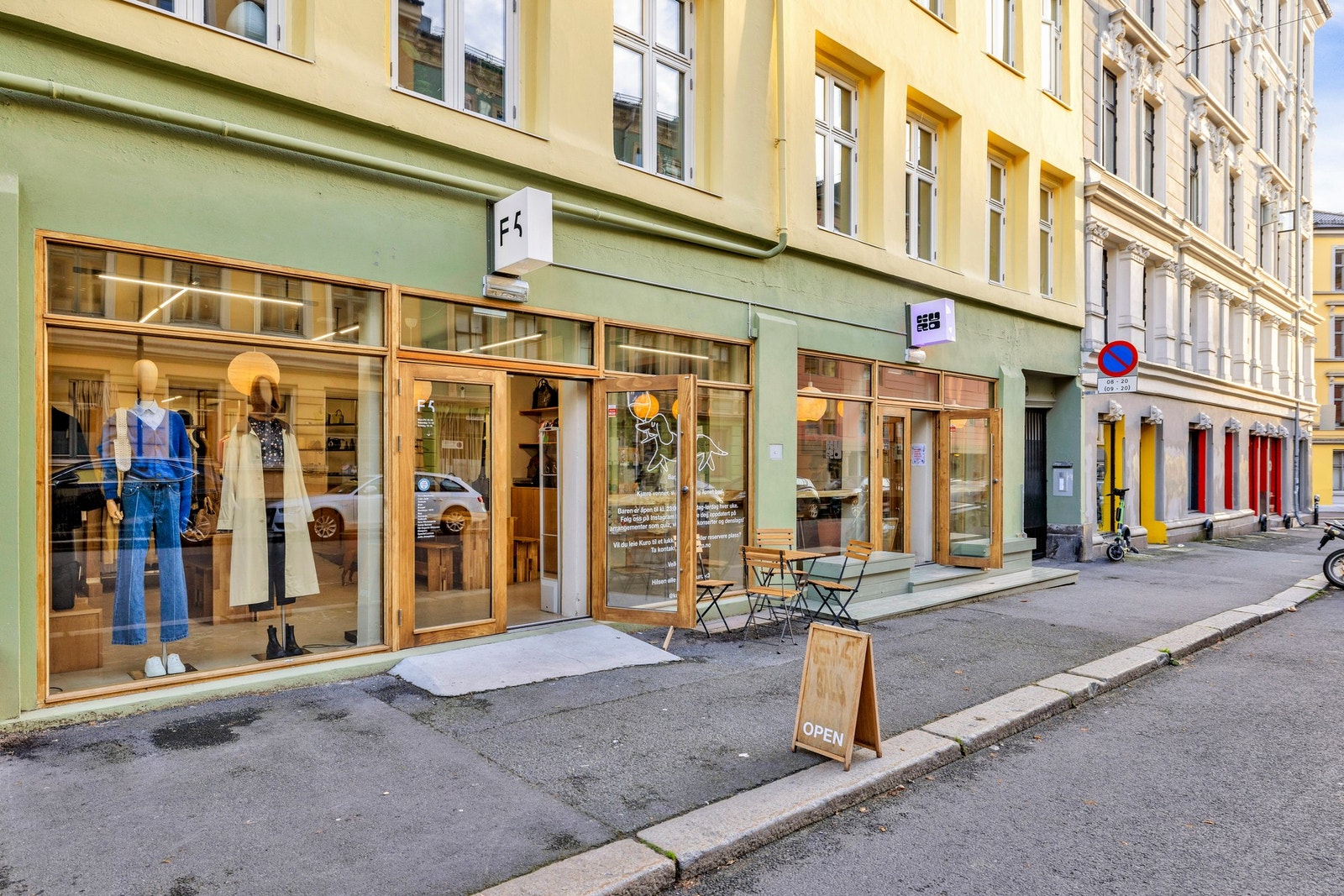 Nærområde har flere hyggelige forretninger og kafeer Galleribilde
