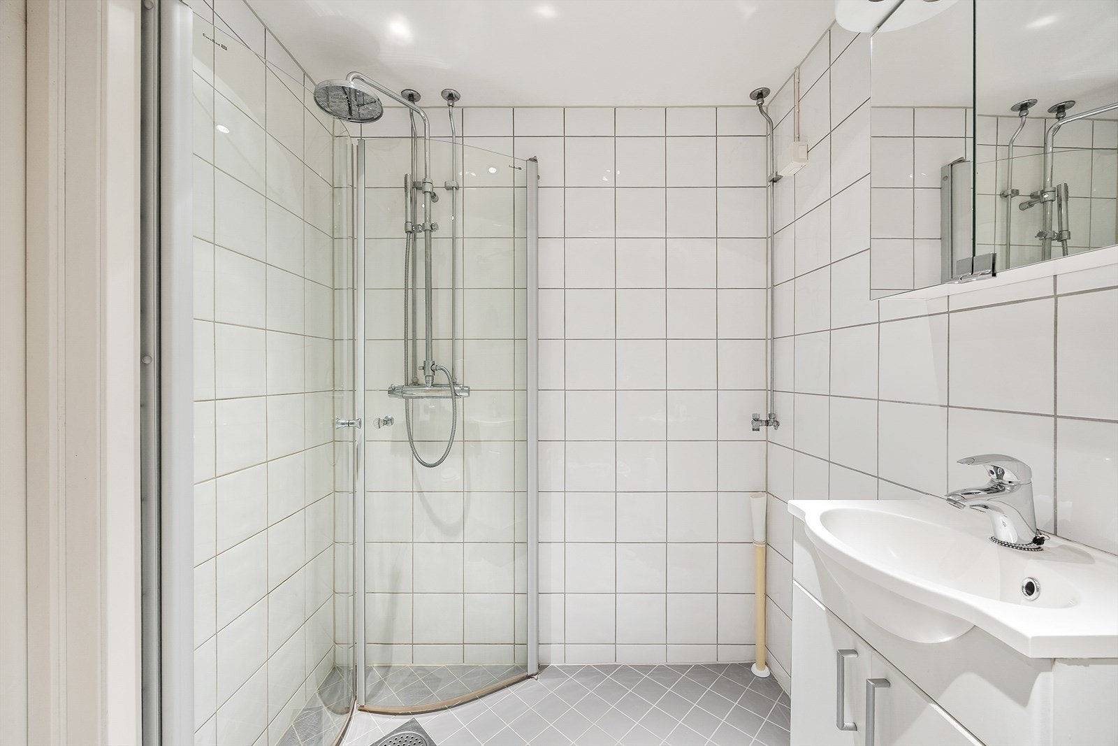 Opplegg for vaskemaskin. Galleribilde