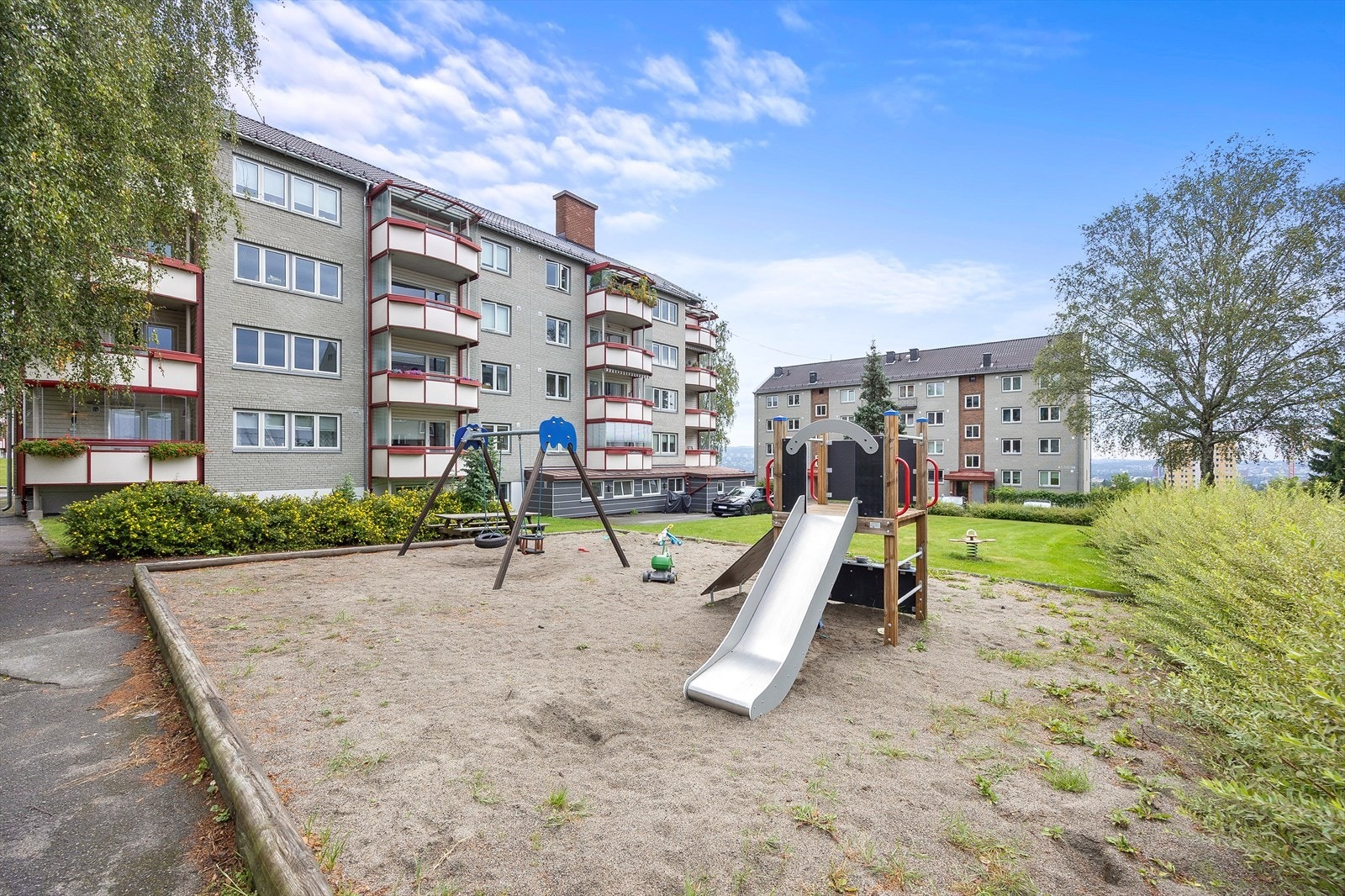 Barnevennlig område. Kort vei til lekeplassen for de små. Galleribilde