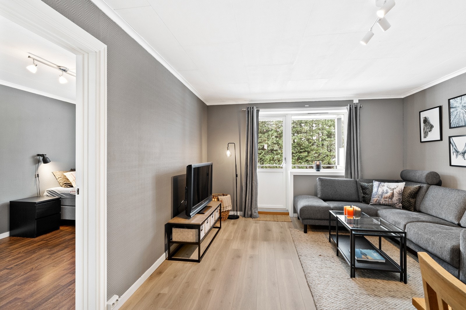 Utgang til egen solrik balkong. Galleribilde