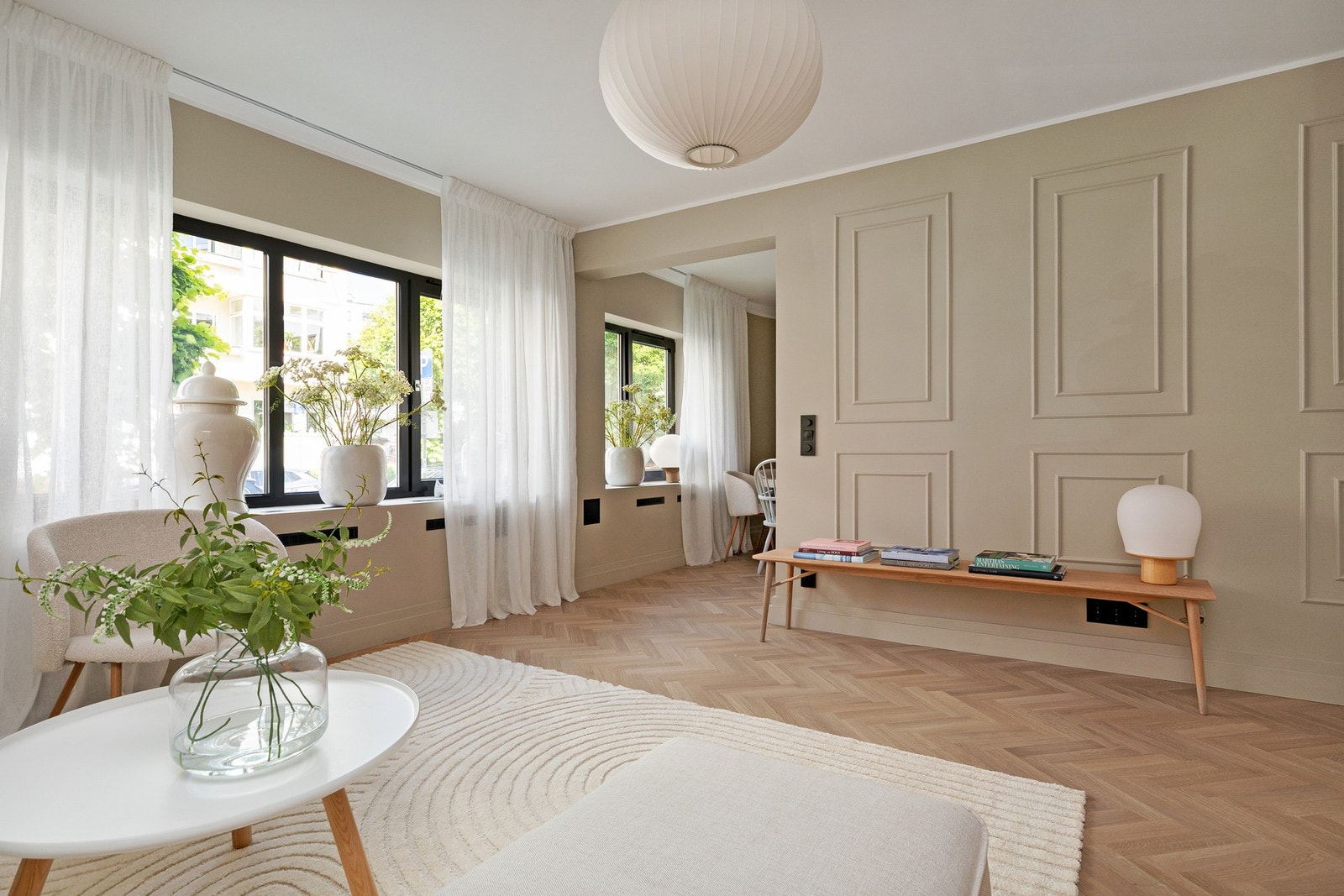 Delikat hjørneleilighet i et meget flott og kjent funkisbygg midt på Frogner. Galleribilde