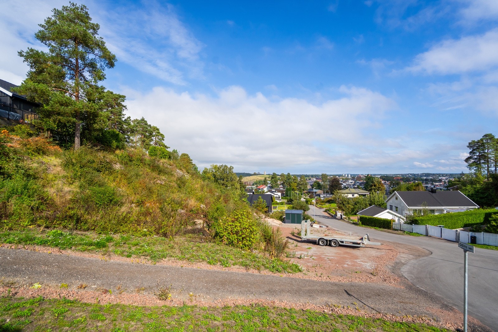 Dette er en sjelden mulighet til å sikre seg en attraktiv tomt med ferdige rammer for en moderne enebolig - midt i et av Nøtterøys mest populære boområder. Galleribilde