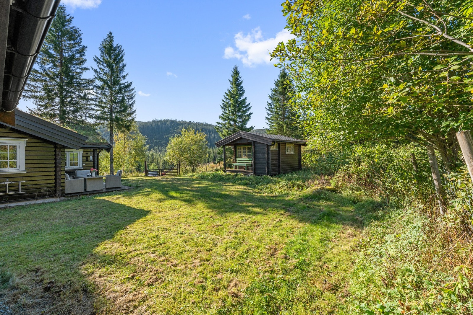 Tomten har privat brønn og septikktank på ca. 6 kubikk. Galleribilde